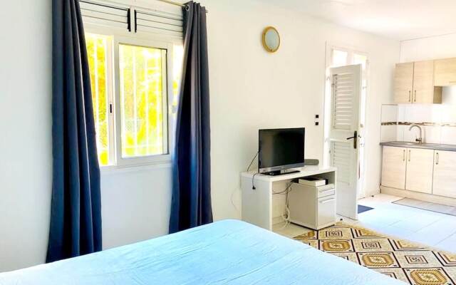 Studio in Schoelcher, with Enclosed Garden And Wifi - 500 M From the Beach