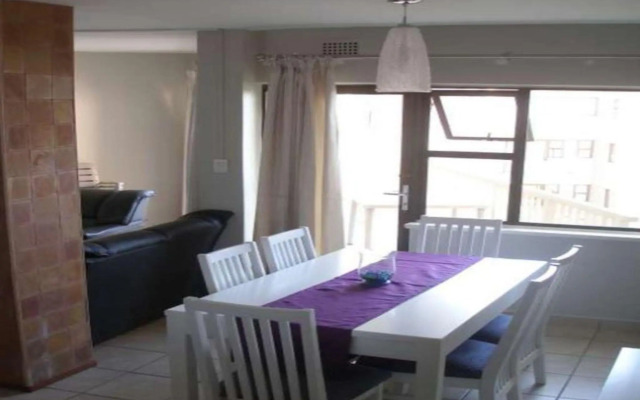 6 Umdloti Cabanas Umdloti Beach