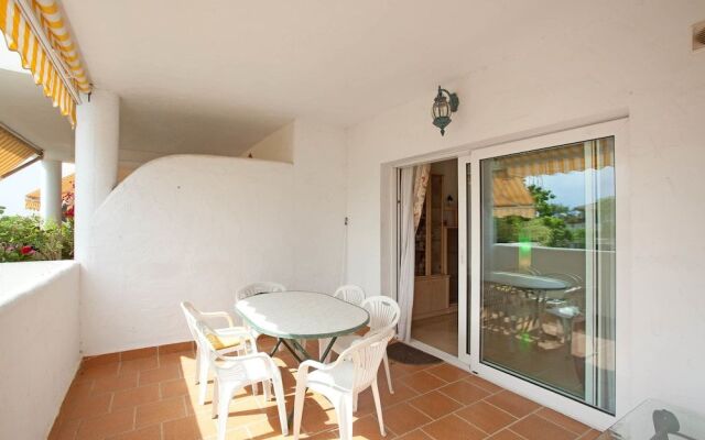 Nagüeles apartment