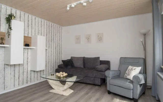 Elas Place Modern Retreat