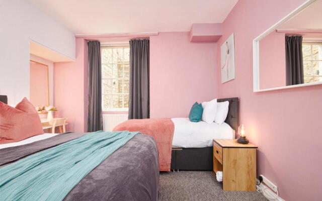 Wonderful Apartment in Bath wGarden - Sleeps 8