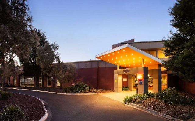 Nightcap at Coolaroo Hotel