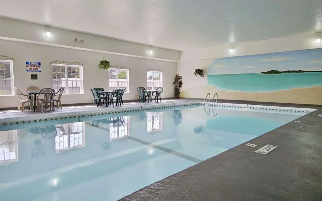 Hotel Iron Mountain Inn & Suites - Stay Express Collection