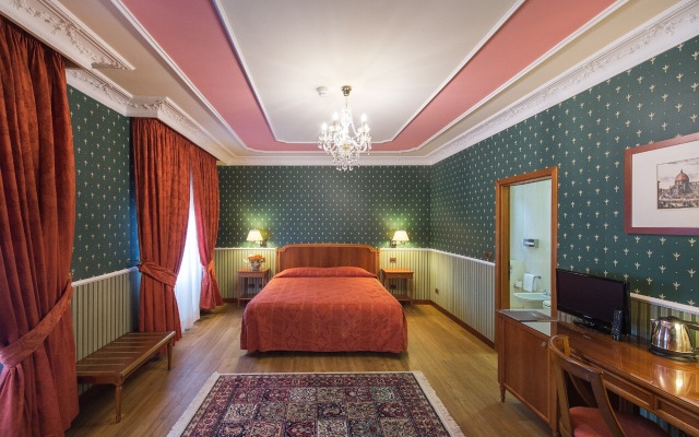 Strozzi Palace Hotel