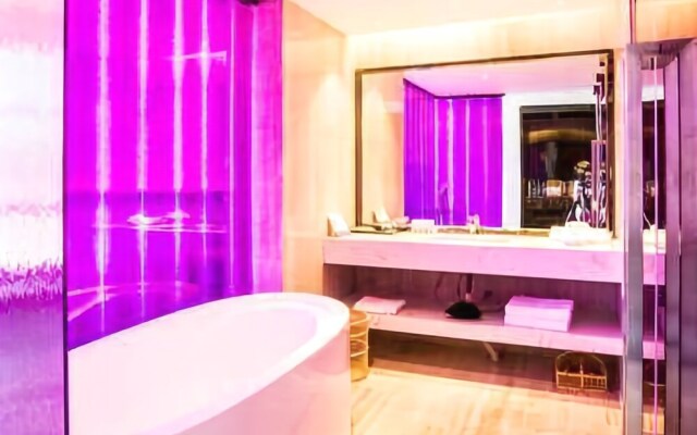 Xing Yi Hai Yu Hotel