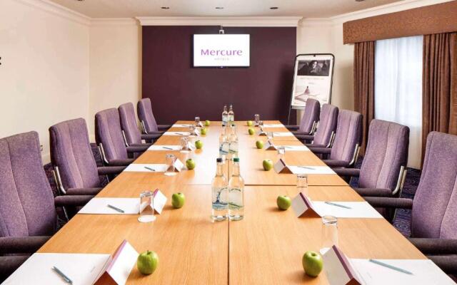 Mercure Chester Abbots Well Hotel