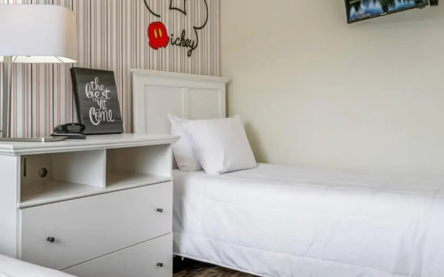 Remodeled Gem - Comfort and Location