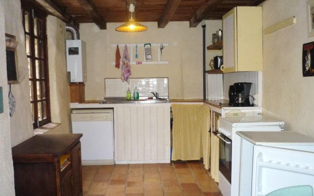 House With 2 Bedrooms in Issac, With Shared Pool and Furnished Garden