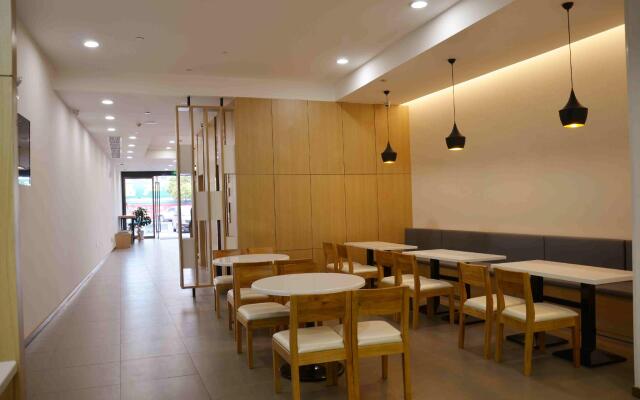 Hanting Hotel Jingzhou Jianli Jiangcheng Road