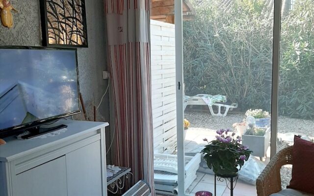 House With 2 Bedrooms in Eyguières, With Shared Pool, Furnished Terrace and Wifi