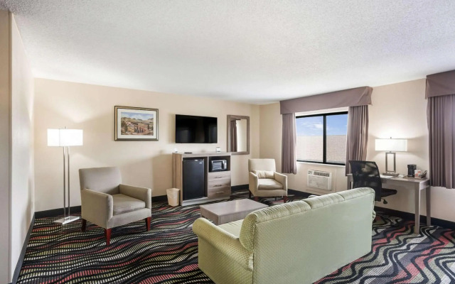 Quality Inn Cedar Rapids South