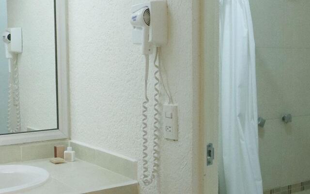 Hotel Misión Express Saltillo