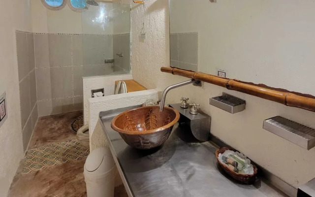 Maria's Kan Kin with Private Beach