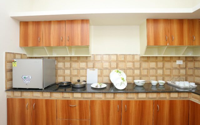 Srinilayam Apartments By OYO Rooms