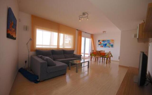 Lets Holidays Big Terrace House and 2 Parking