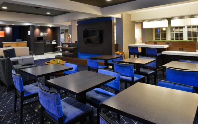 Courtyard by Marriott Detroit Utica