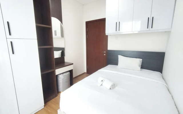 Stunning and Elegant 2BR at Grand Sungkono Lagoon Apartment – Guest Rooms – Surabaya