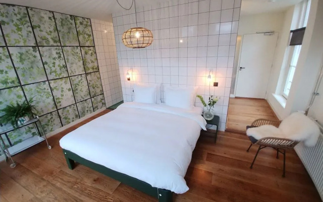 Отель Bird Deventer