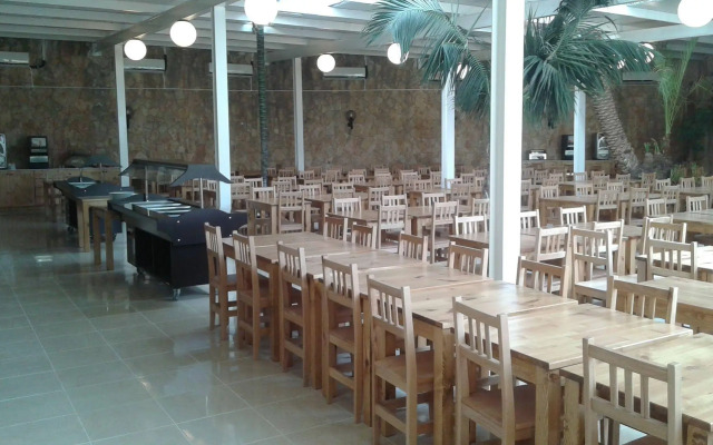 Beach Garden Hotel