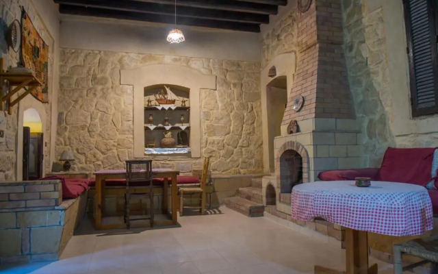 Zad Elmosafer Guest House