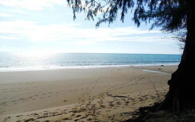 Lanta Baan Nok Resort (SHA Extra Plus)
