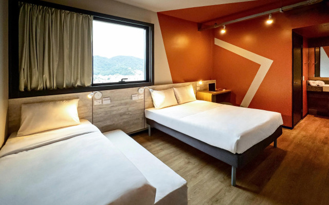 Ibis Budget Balneario Camboriu