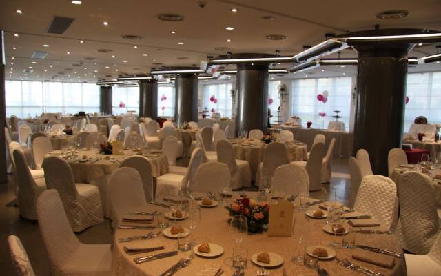 Ariha Hotel