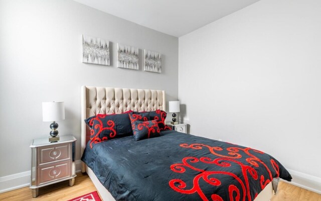 Grand 2BR Loft Garden View