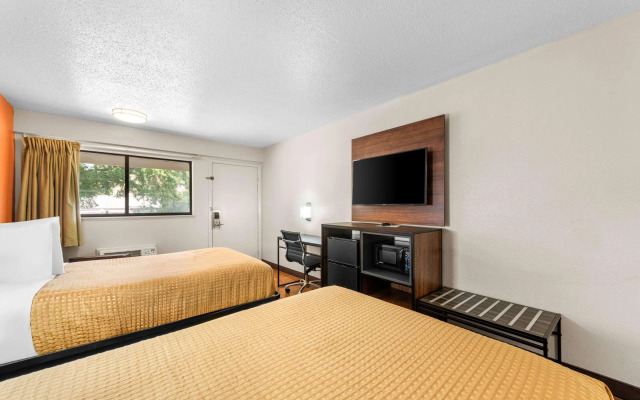 Motel 6 Charlotte NC Airport
