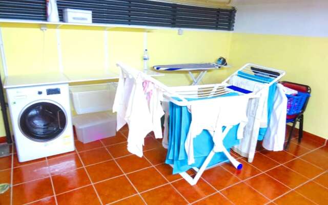 Villa With 5 Bedrooms In Porto, With Wonderful Mountain View, Private Pool, Furnished Balcony - 16 K