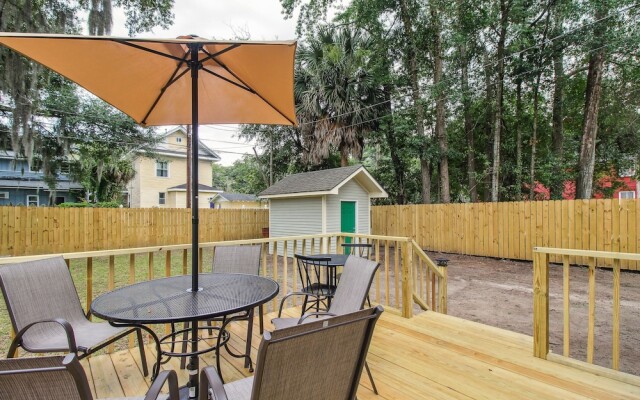Savannah Home w/ Patio & Grill ~ 2 Mi to Downtown