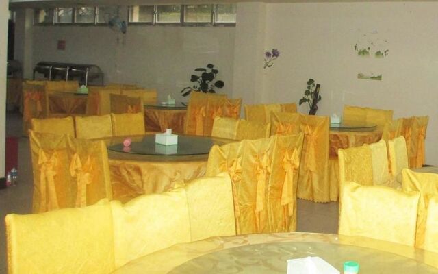 Xishuangbanna Huixiang Business Hotel