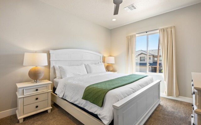 Zion's Paradise 6 Bedroom Townhouse