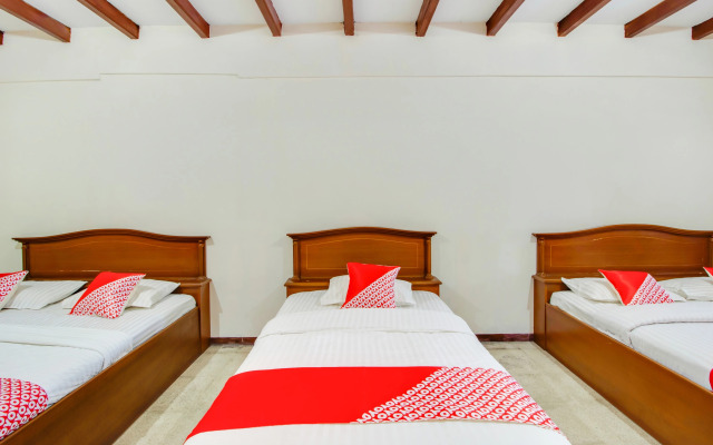 Penginapan Christina by OYO Rooms