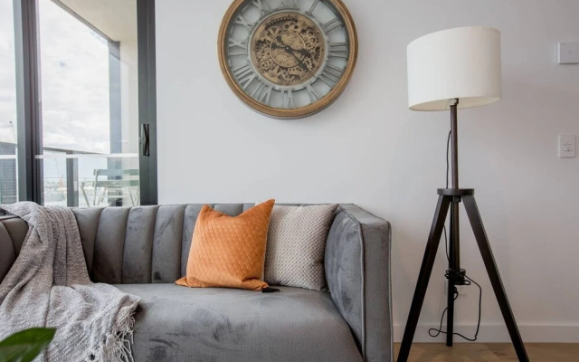 Delightful 2BR Riverview@docklands
