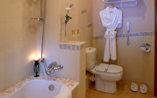 Отель «Эней»