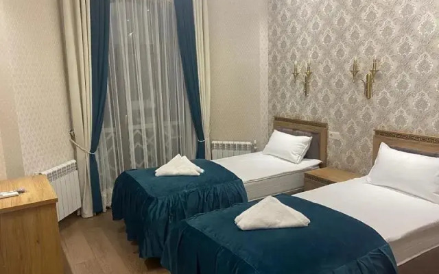 Anor Guest House (Анор)