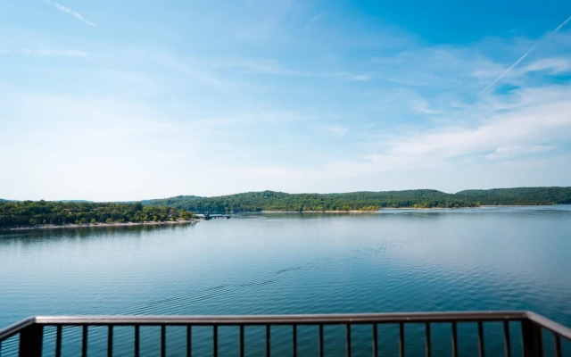 2 Bedroom Lake View Villa- 607