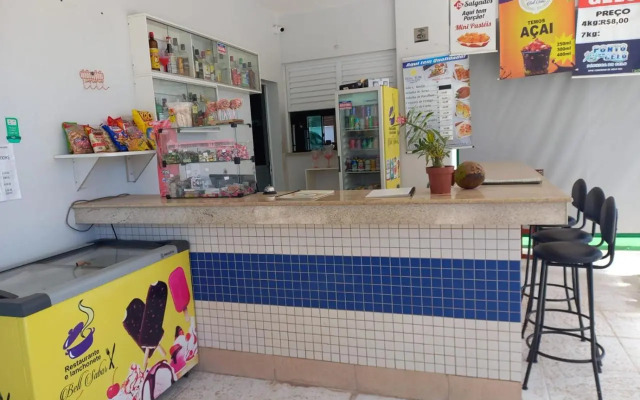 Apartamento com varanda gourmet e churrasqueira Caldas Nova