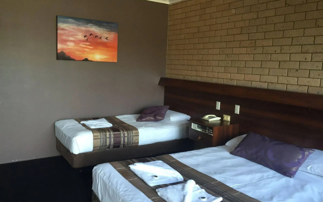Sarina Motor Inn