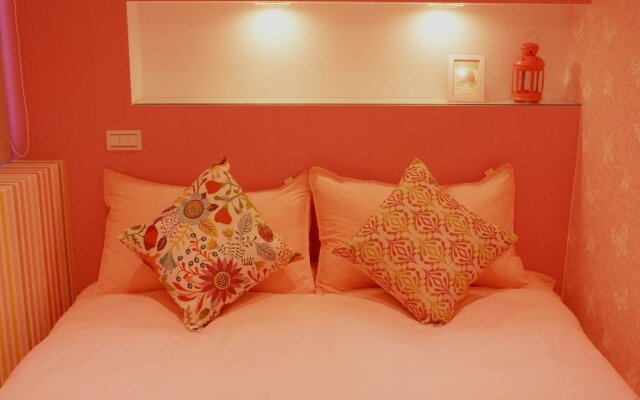Camouflage Guest House