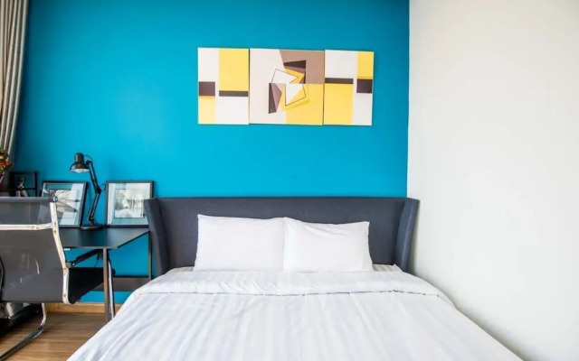 Homefromhome Metropolis Apartments