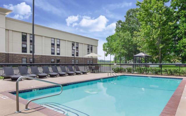 Hampton Inn Lagrange near Callaway Gardens