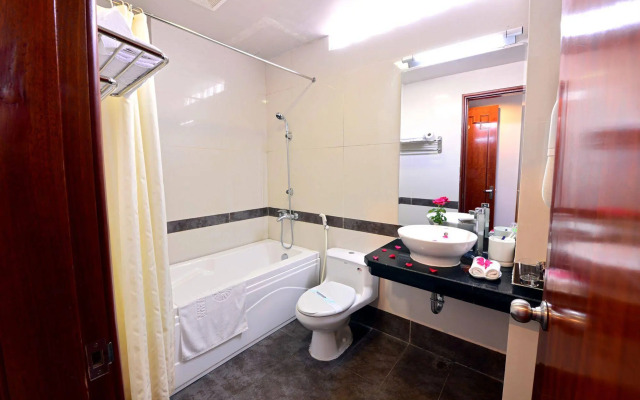 Golden Legend Boutique Hotel
