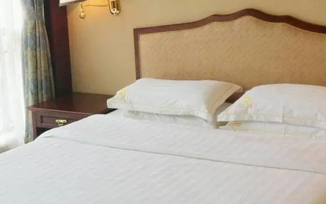 Chengde Jing Cheng Hotel