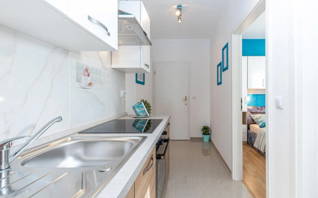 Nice Home in Crikvenica With Wifi and 1 Bedrooms