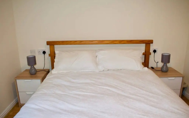 Homely 2 Bed Apartment Next To Leith Walk