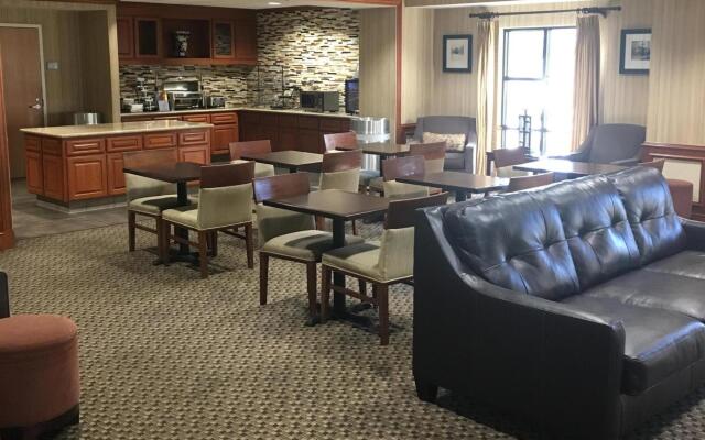 Best Western Plus Arrowhead Hotel