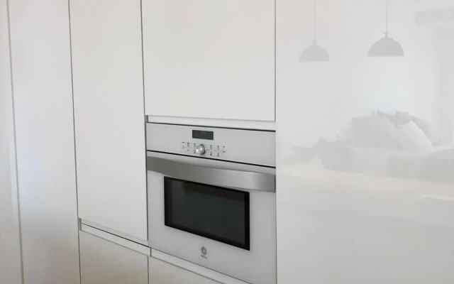 Holiday Studio by Meatina