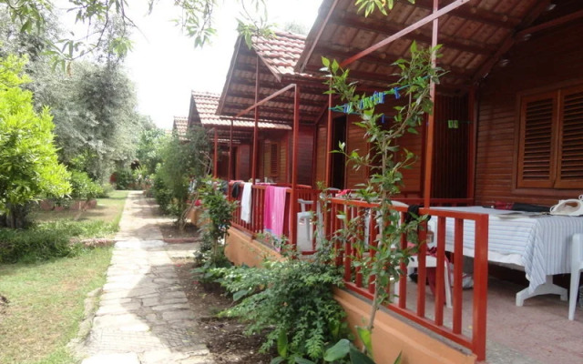 Toll Hotel